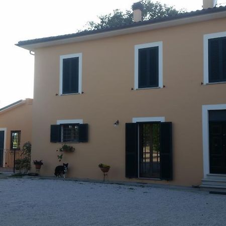 B&B Le Rose Spello Esterno foto